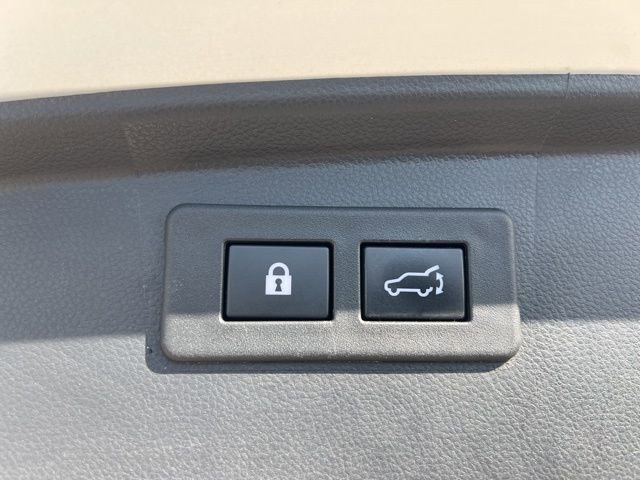 Used 2021 Subaru Outback Touring w/ Popular Package #2 image 27