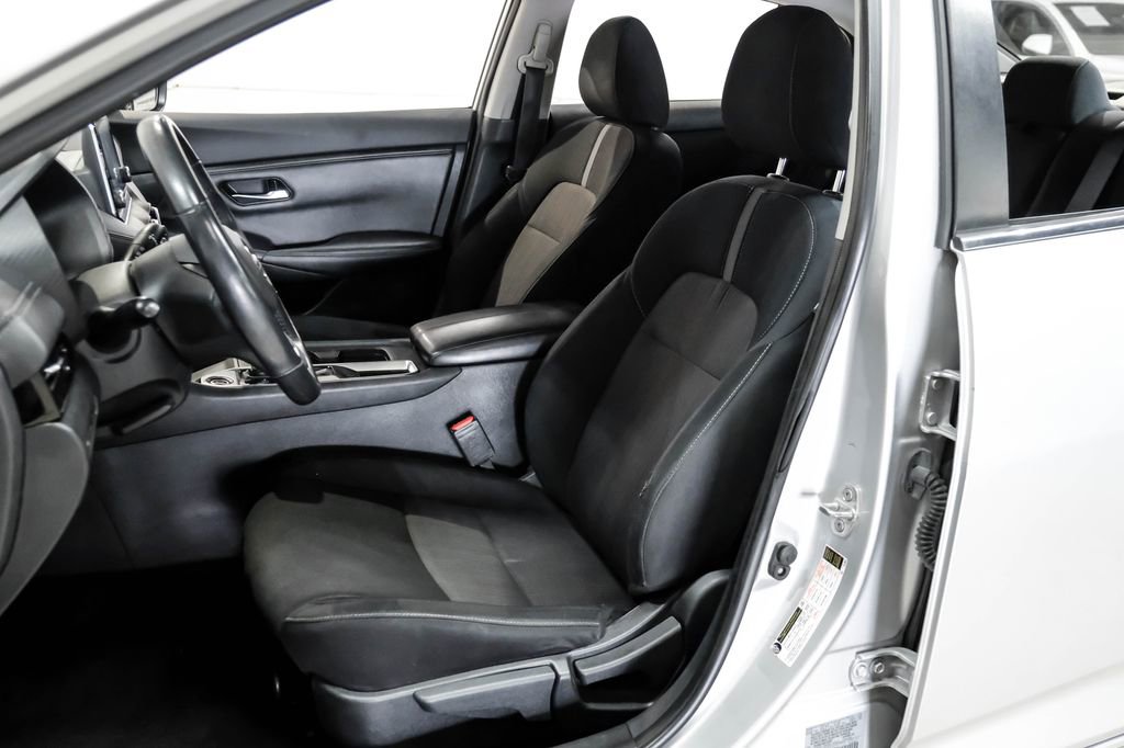 Used 2021 Nissan Sentra SV FWD image 31
