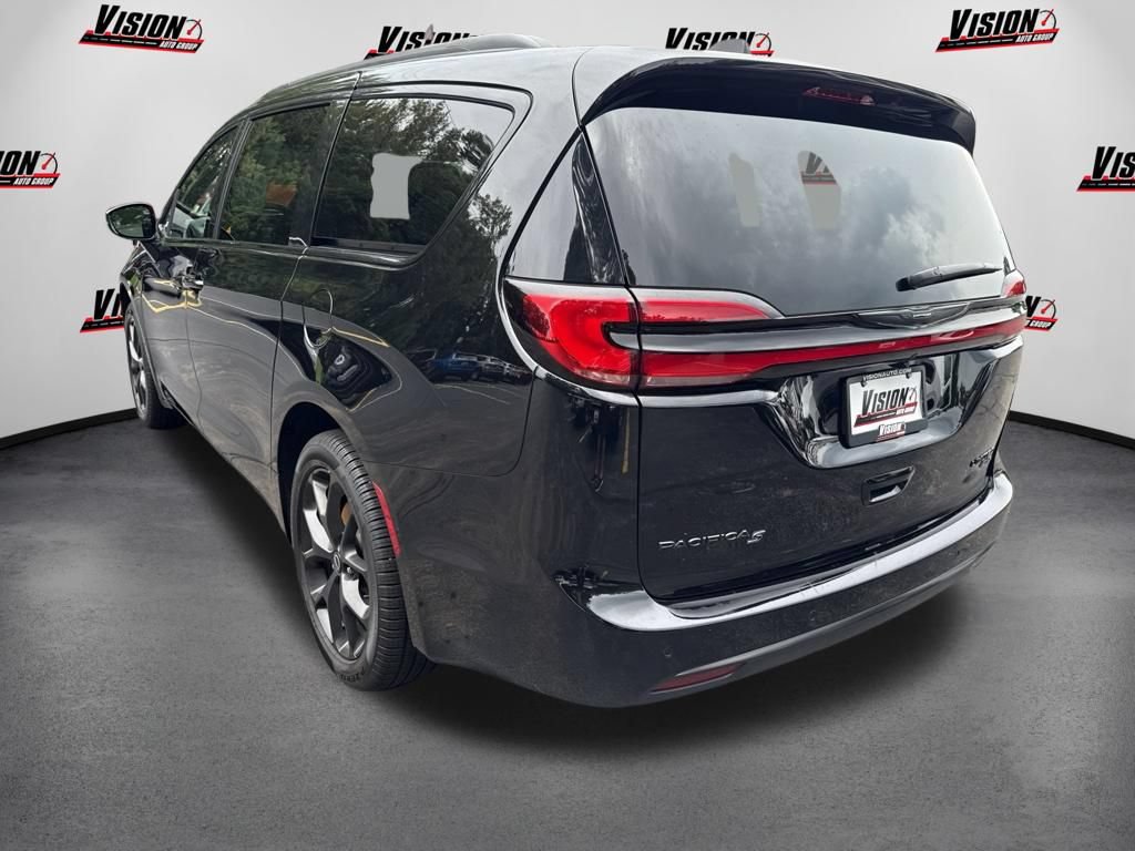 New 2026 Chrysler Pacifica Limited w/ S Appearance Package AWD/4WD image 7