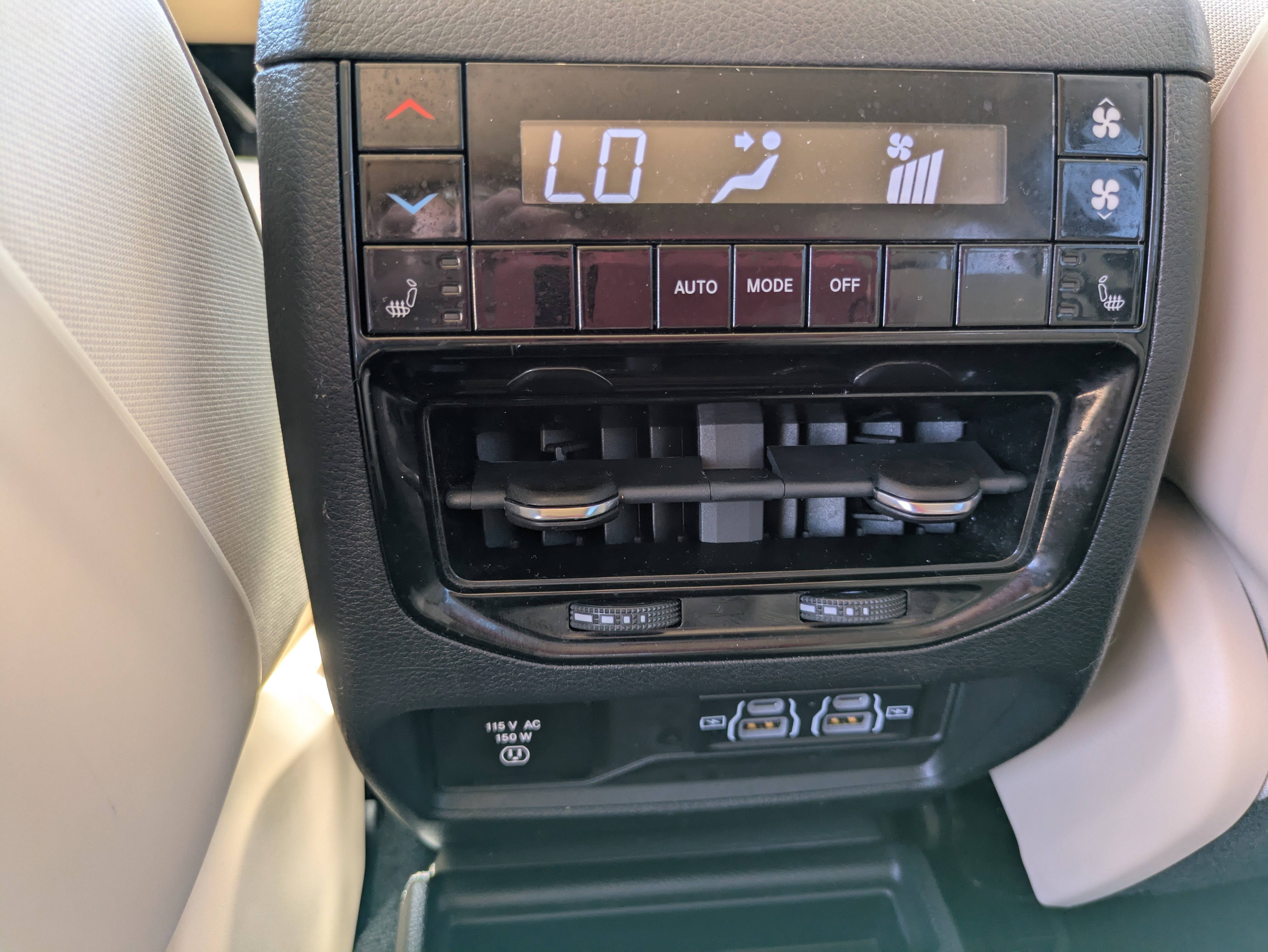 Used 2022 Jeep Grand Cherokee L Limited image 17