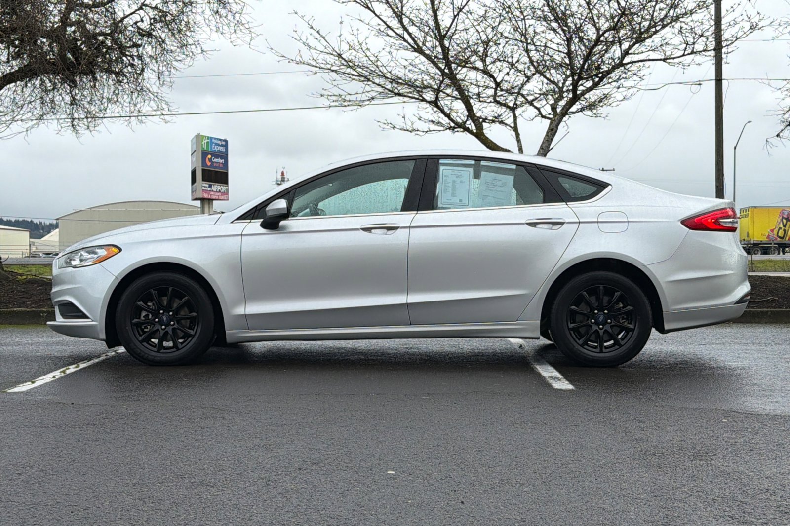 Used 2018 Ford Fusion S image 7