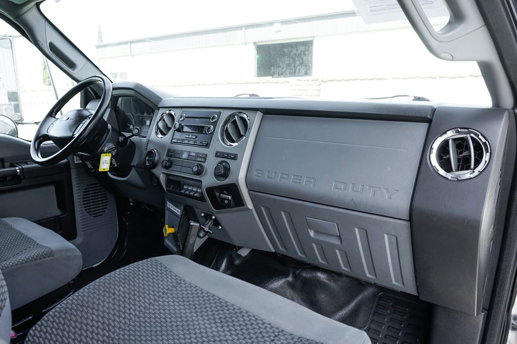 Used 2015 Ford F650 2WD Crew Cab Super Duty image 45