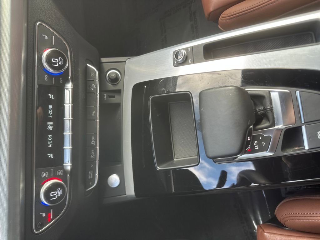 Used 2025 Audi Q5 2.0T Premium image 9
