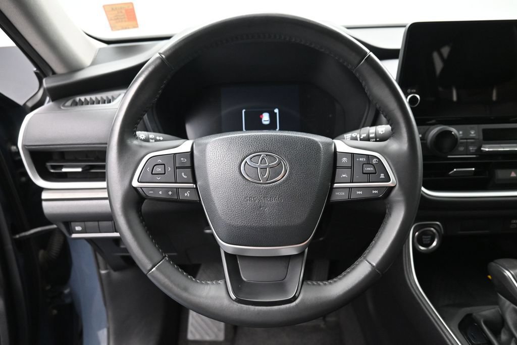 Certified 2024 Toyota Grand Highlander AWD image 15