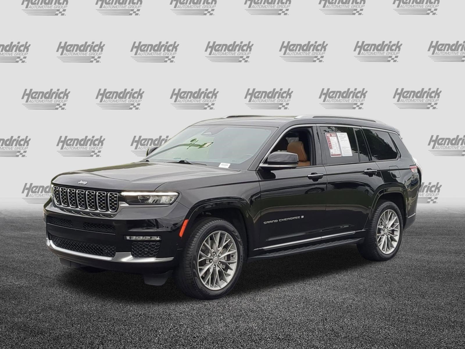 Used 2022 Jeep Grand Cherokee L Summit w/ Luxury Tech Group V AWD/4WD image 5