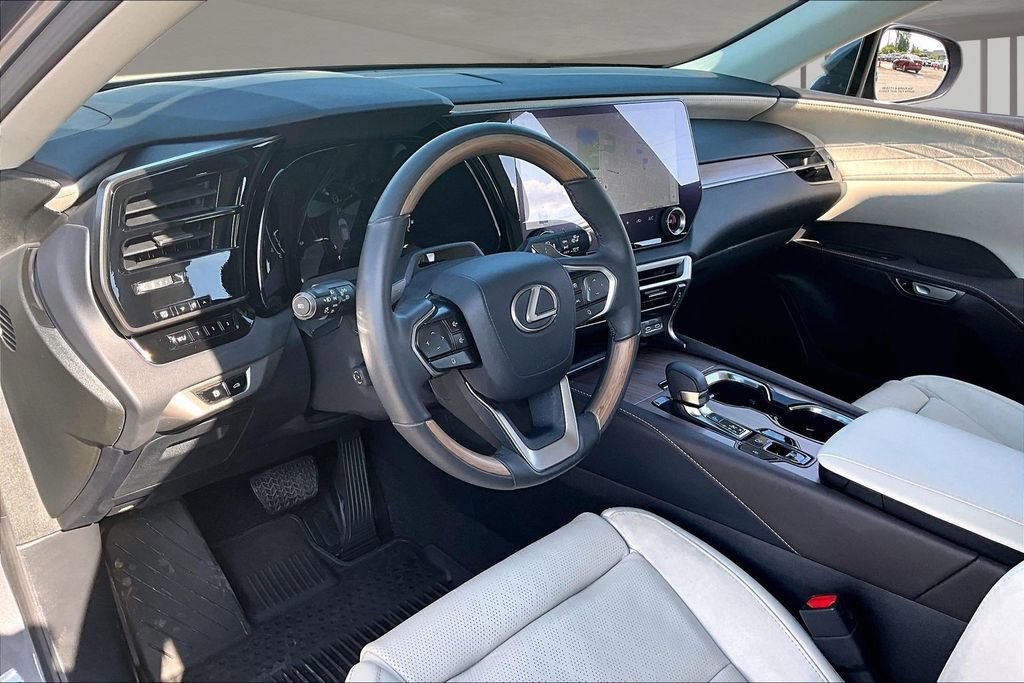 Used 2023 Lexus RX 350 FWD w/ Cold Area Package image 17