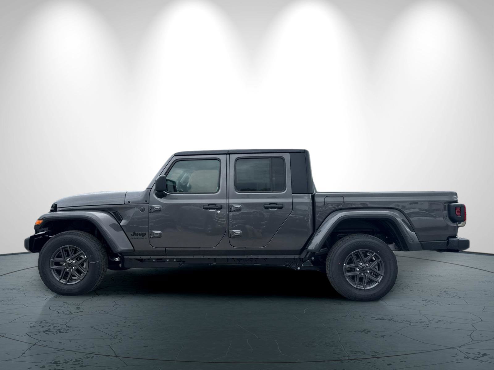 New 2026 Jeep Gladiator Sport AWD/4WD image 7