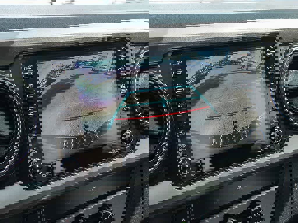 Used 2020 Toyota Tacoma SR5 RWD image 22