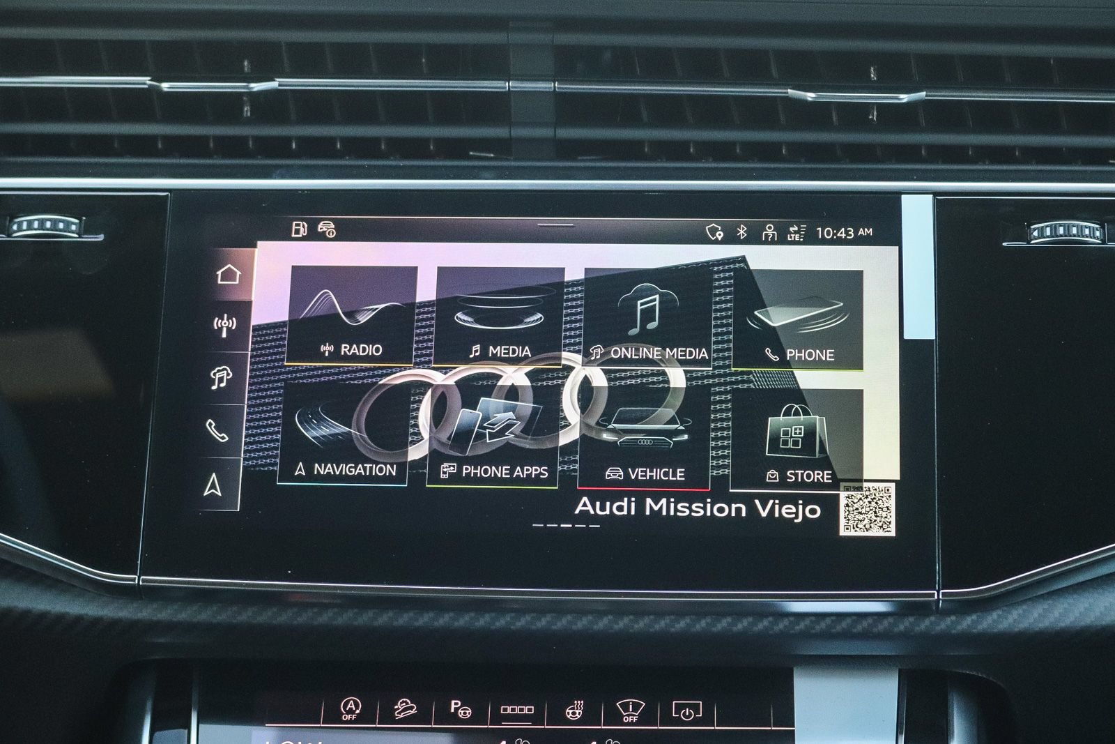 New 2026 Audi SQ7 Prestige AWD/4WD image 14