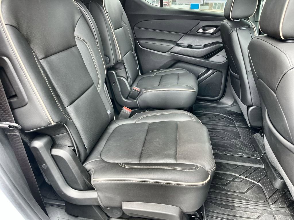 Certified 2023 Chevrolet Traverse Premier w/ Redline Edition AWD/4WD image 28