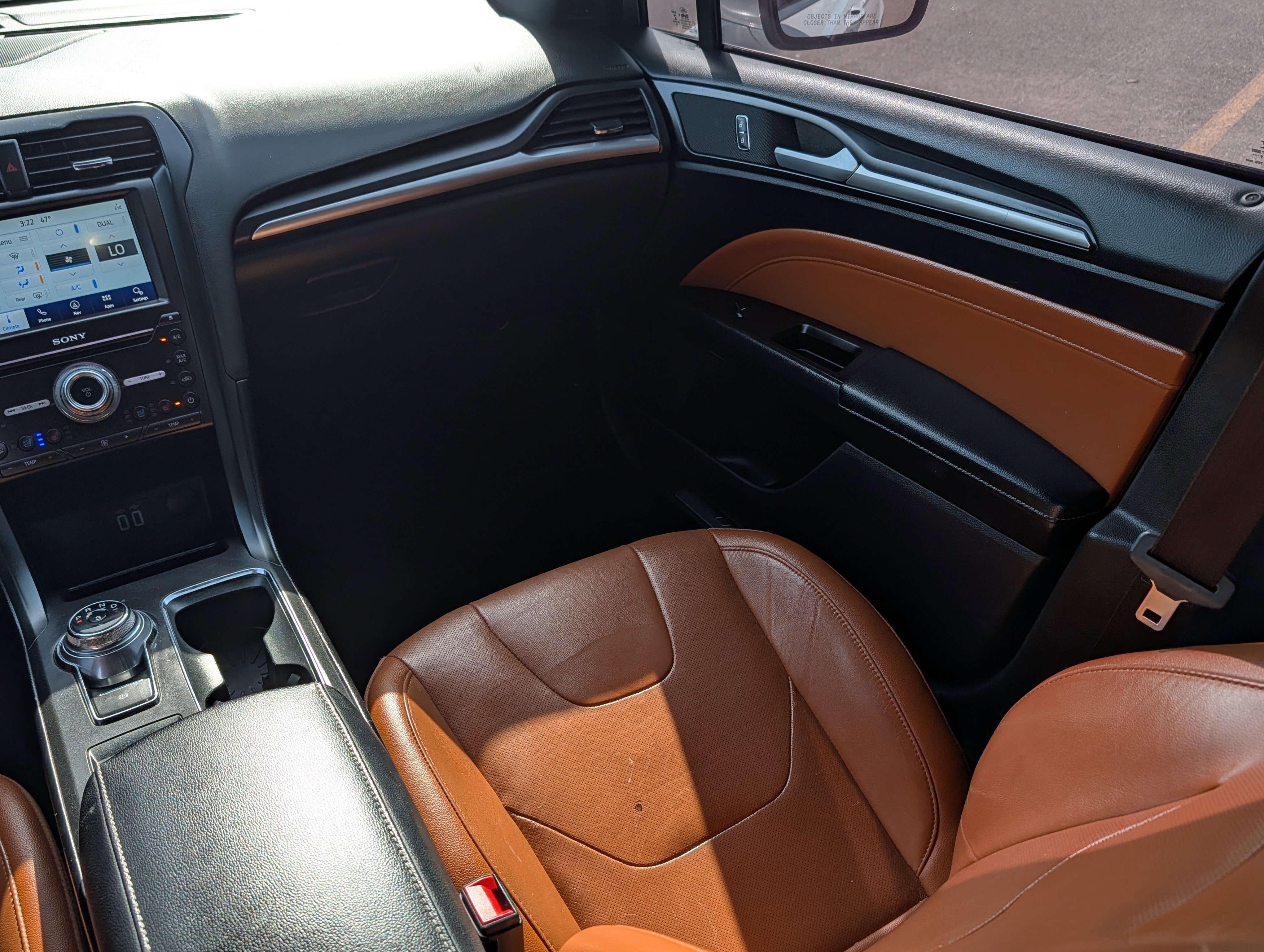 Used 2020 Ford Fusion Titanium image 11
