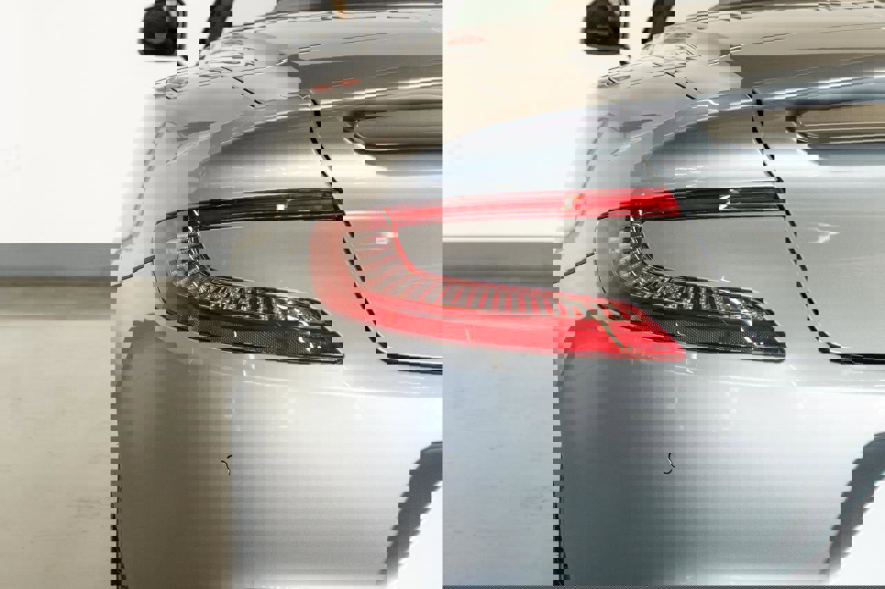 Used 2014 Aston Martin Vanquish Volante image 20