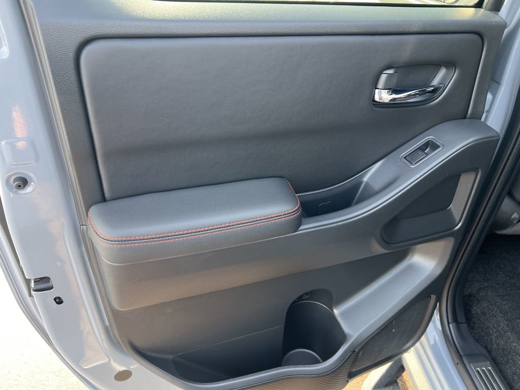 Certified 2023 Nissan Frontier PRO-4X w/ Technology Package image 11