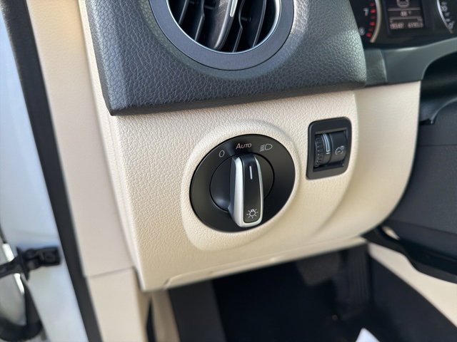 Used 2017 Volkswagen Tiguan Wolfsburg Edition image 18