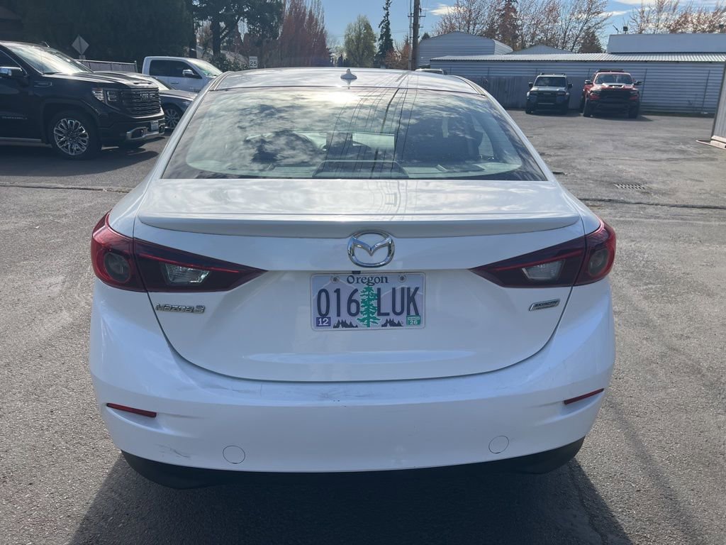 Used 2016 MAZDA MAZDA3 i Touring w/ Popular Equipment Package image 6