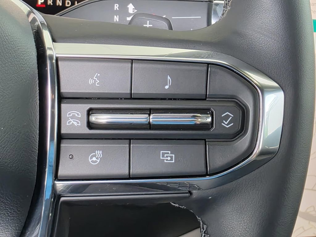 Used 2026 GMC Terrain Elevation w/ Elevation Premium Package FWD image 28
