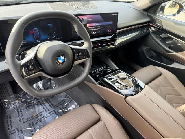 Certified 2025 BMW 530i xDrive image 13