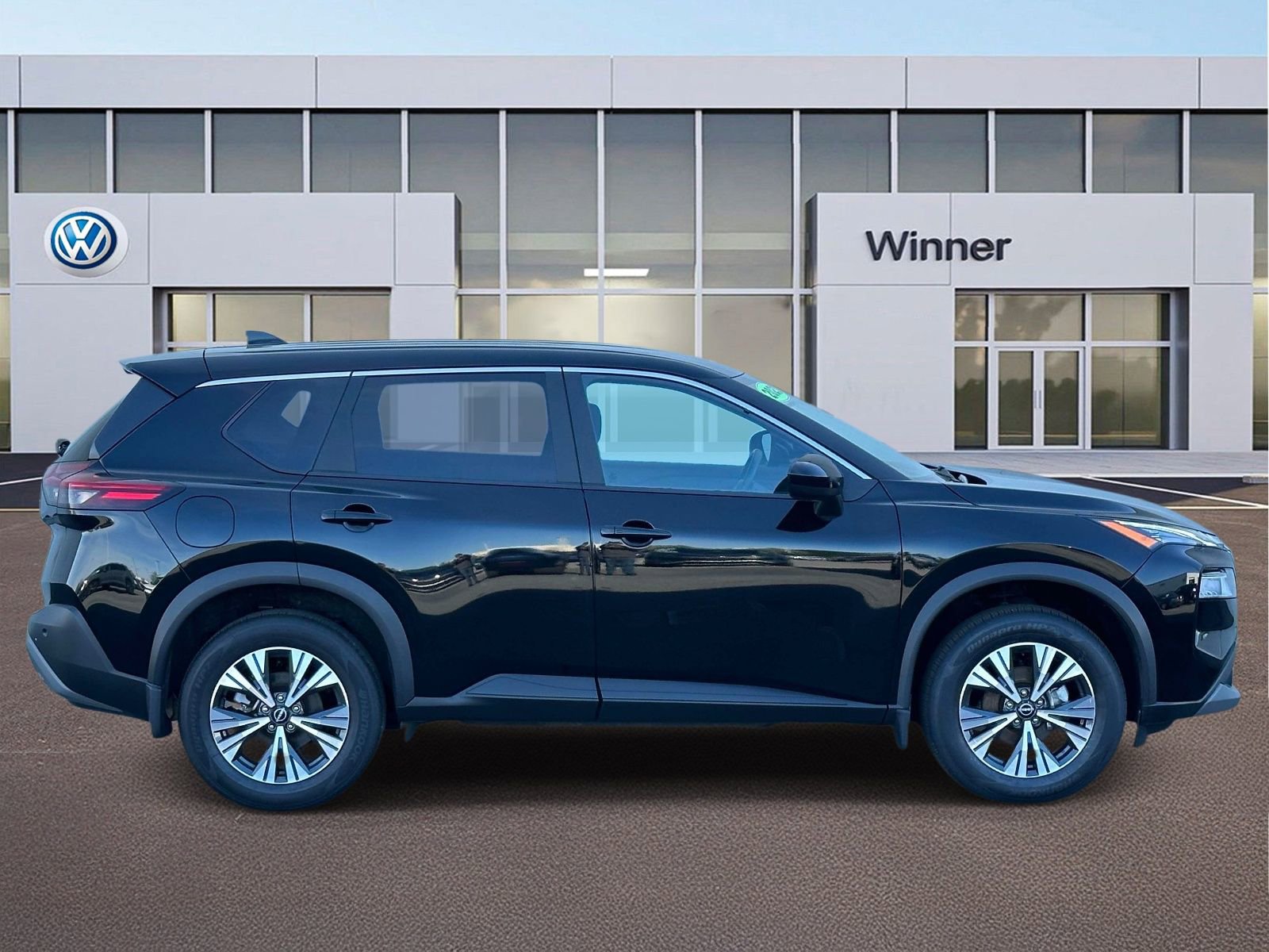 Used 2023 Nissan Rogue SV image 8