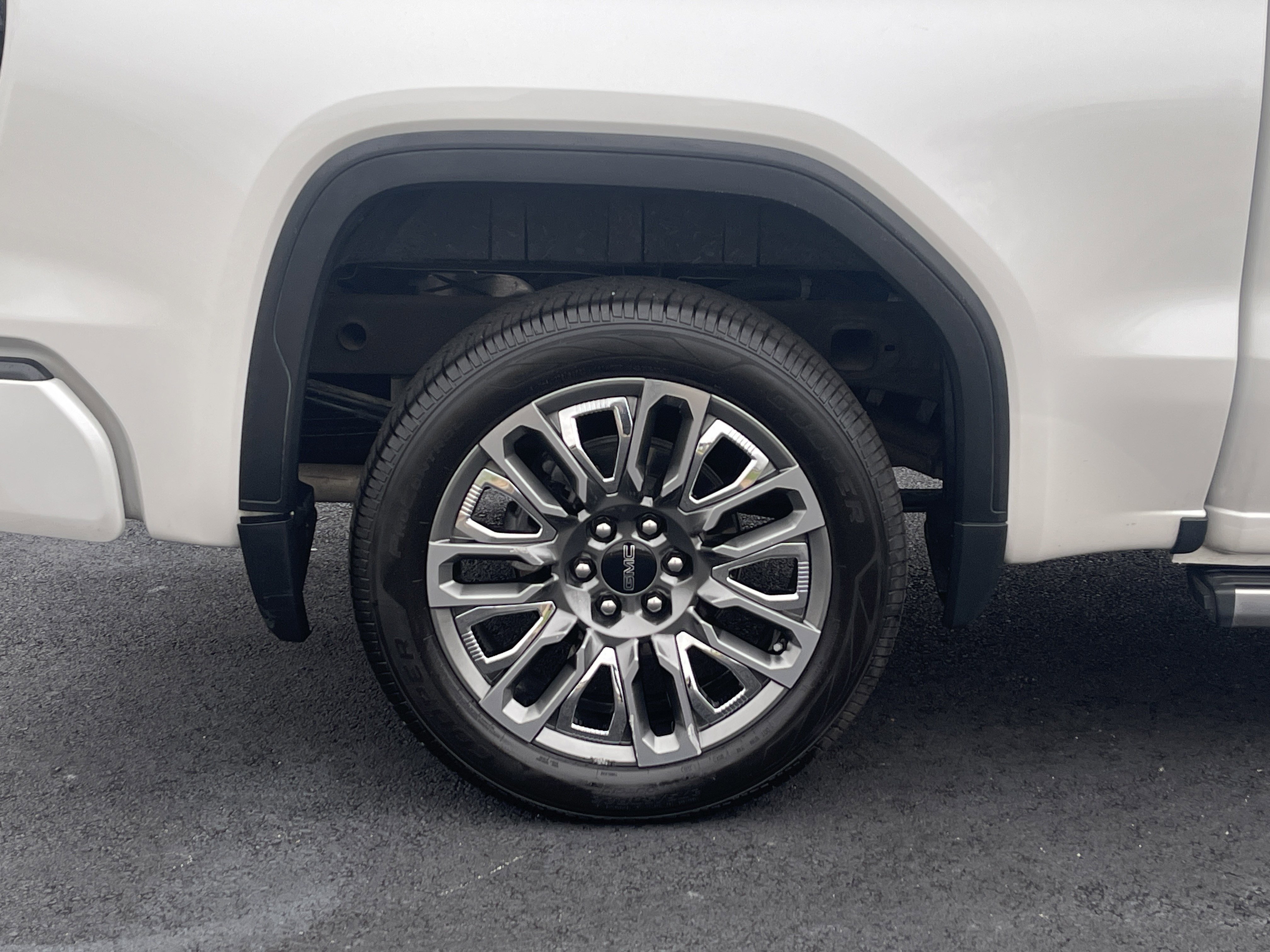 Used 2024 GMC Sierra 1500 Denali Ultimate image 34