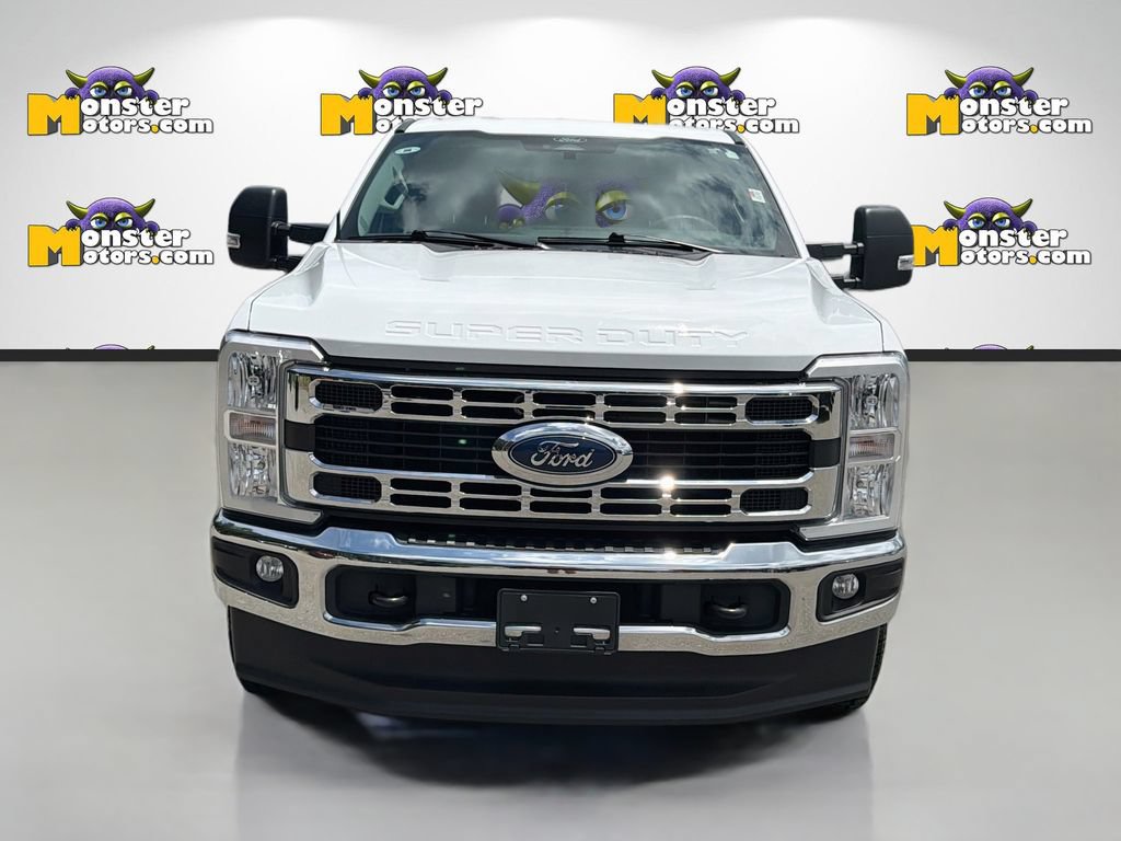 Used 2024 Ford F250 XLT AWD/4WD image 2