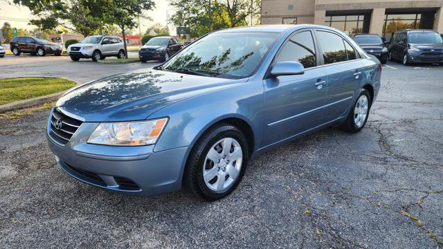 Used 2010 Hyundai Sonata GLS w/ Popular Equipment Pkg 2 FWD image 2