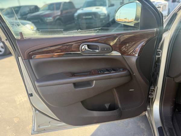 Used 2013 Buick Enclave Leather image 9