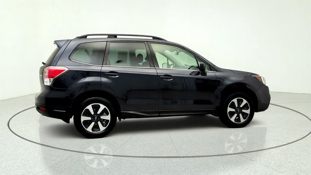 Used 2018 Subaru Forester 2.5i Limited AWD/4WD image 4