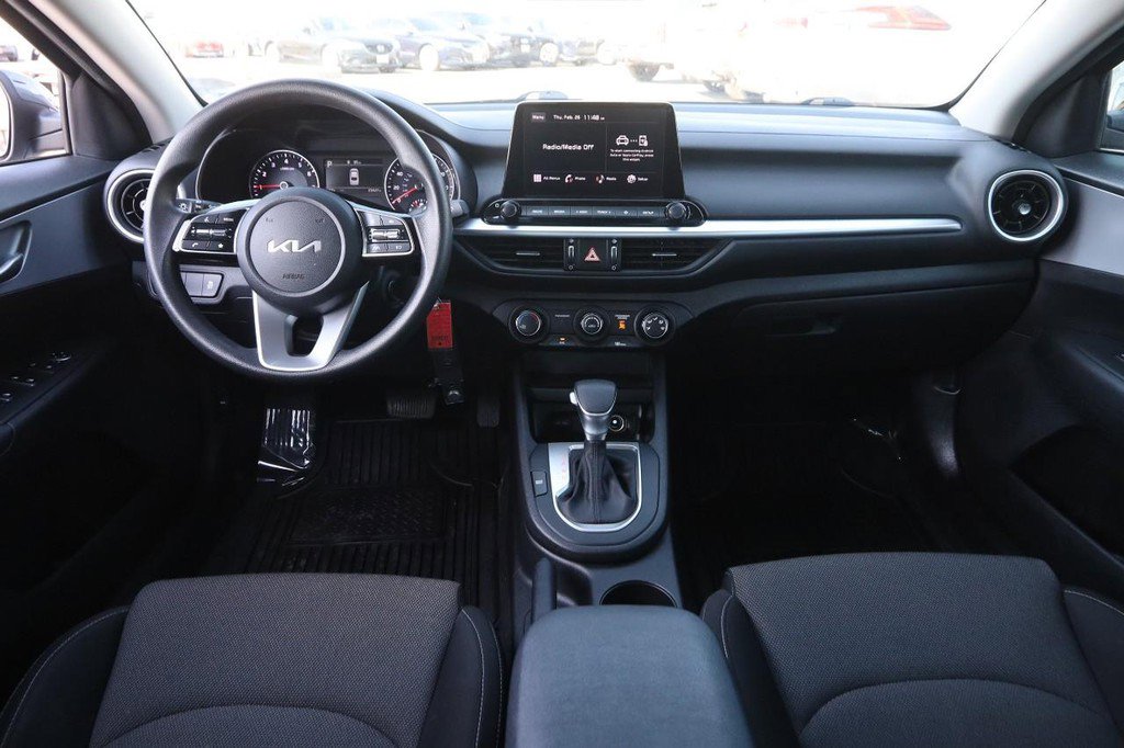 Used 2022 Kia Forte LXS image 18