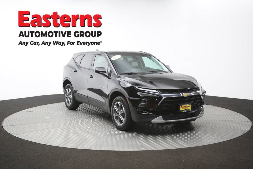 Used 2025 Chevrolet Blazer LT FWD image 47
