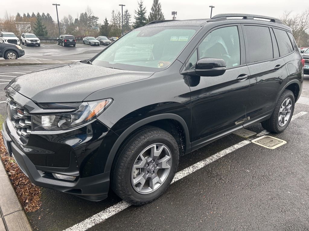 Used 2023 Honda Passport TrailSport image 32