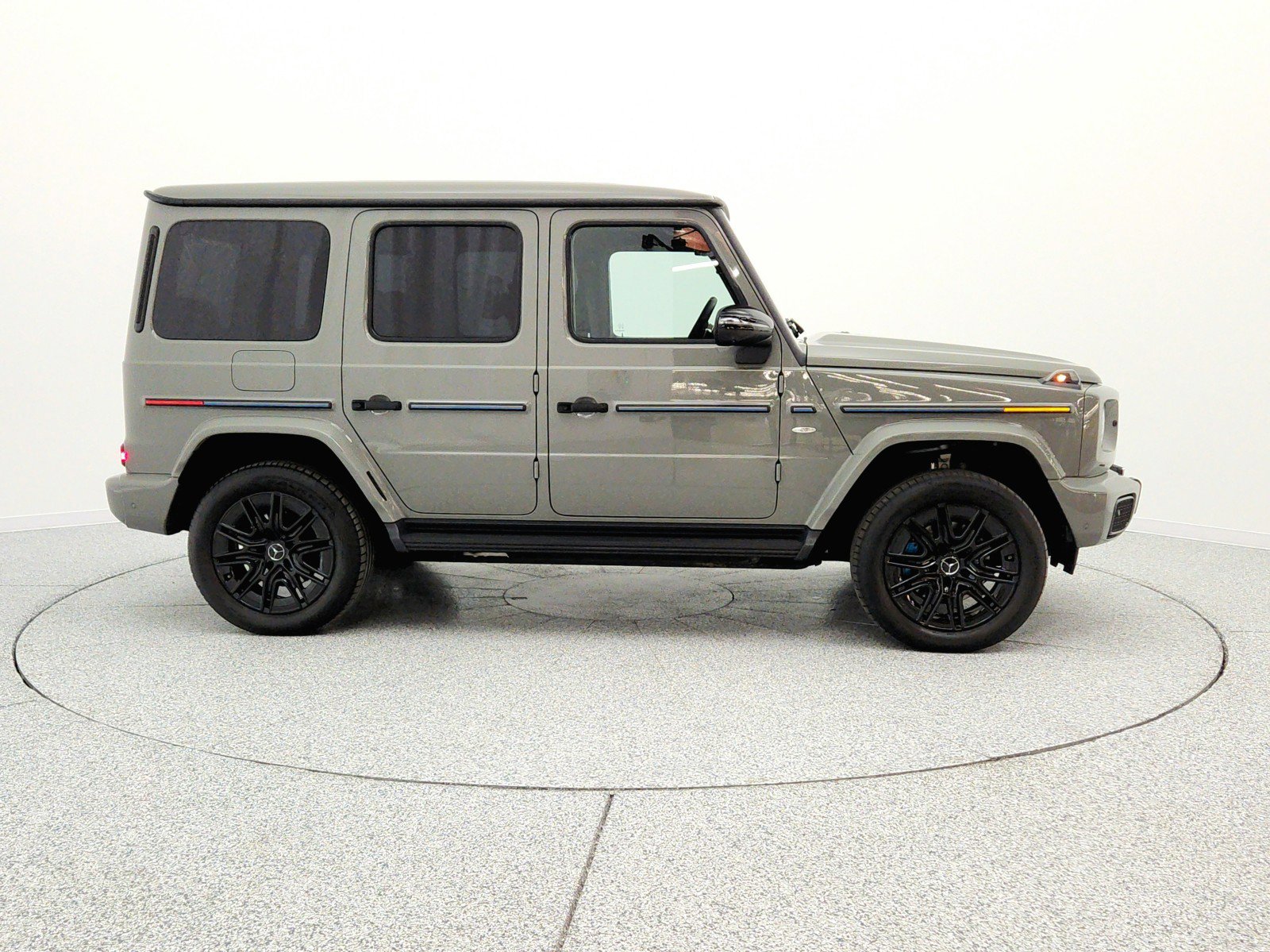 Certified 2025 Mercedes-Benz G 580 w/ EQ Technology image 4