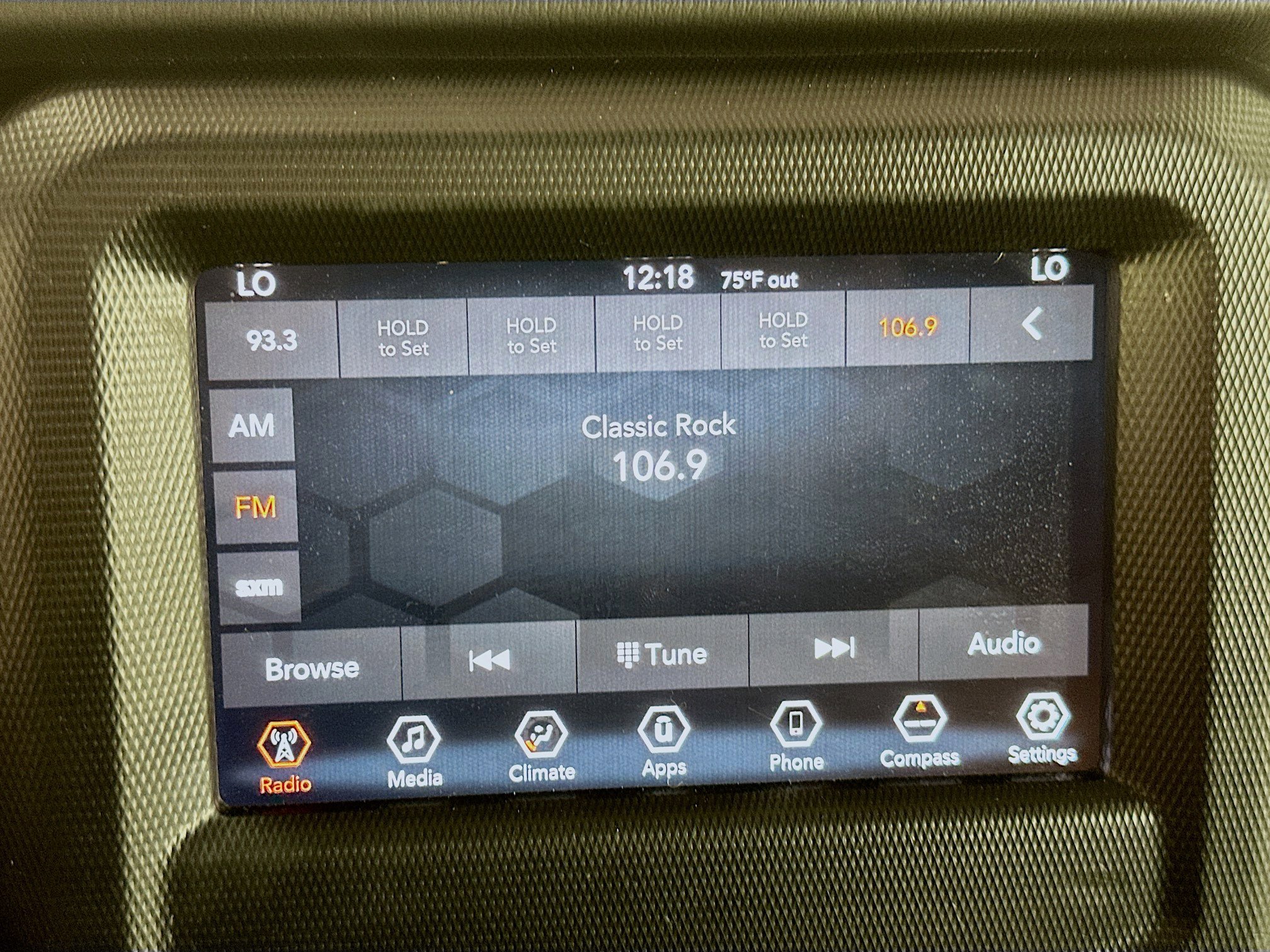 Used 2019 Jeep Wrangler Unlimited Sahara w/ LED Lighting Group image 19