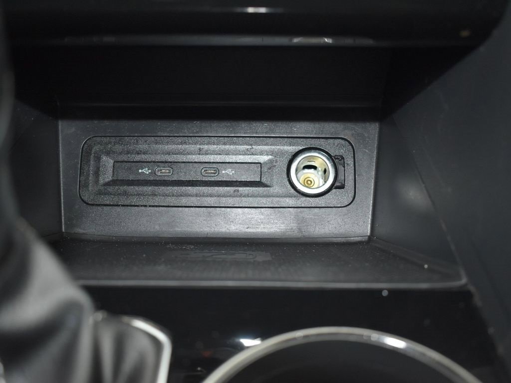 Used 2021 Volkswagen Atlas SEL Premium image 16