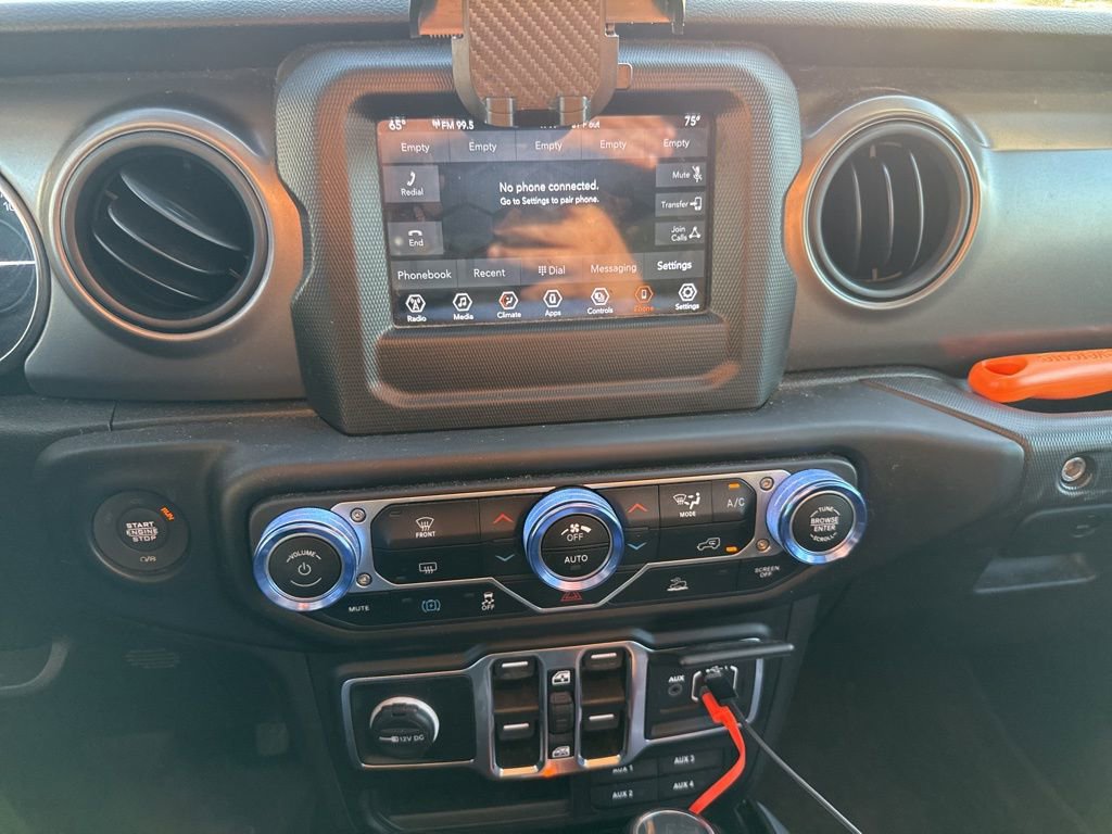 Used 2023 Jeep Wrangler Unlimited image 24