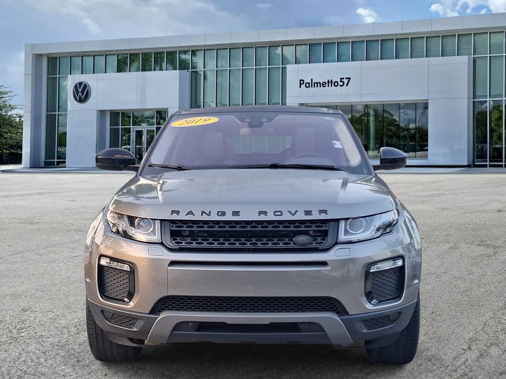 Used 2019 Land Rover Range Rover Evoque SE AWD/4WD image 2