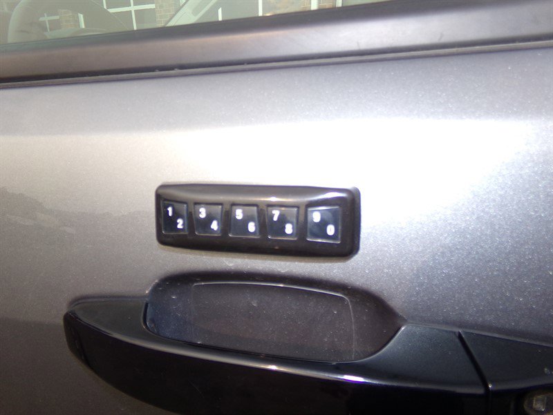 Used 2022 GMC Canyon AT4 image 9