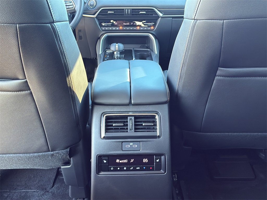 New 2026 MAZDA CX-90 Plug-In Hybrid w/ Preferred image 17