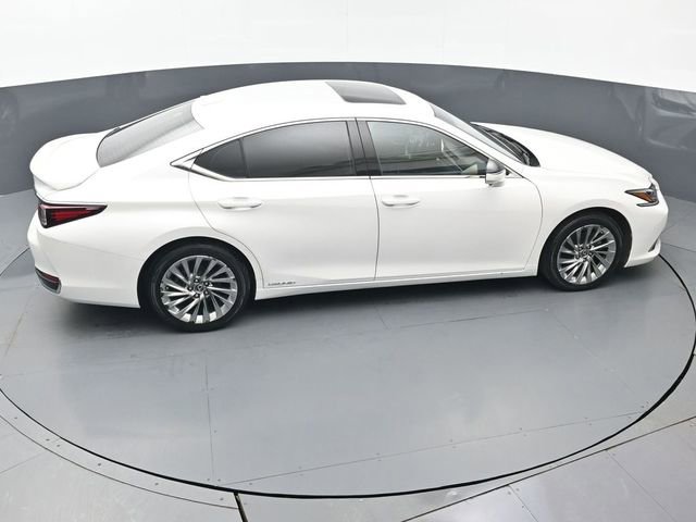Used 2021 Lexus ES 300h w/ Accessory Package image 48