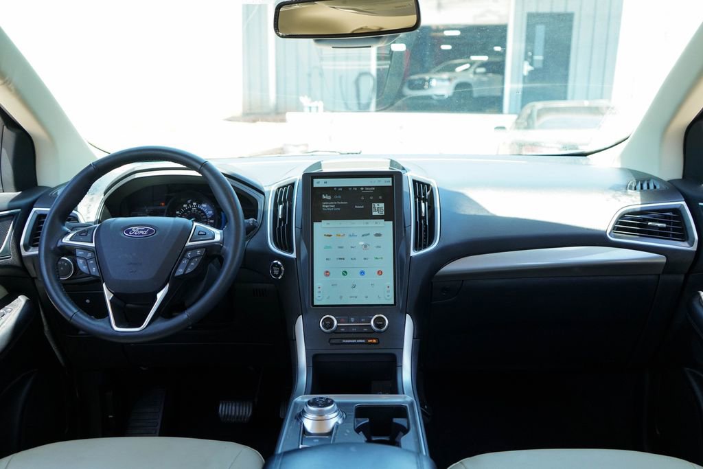 Used 2024 Ford Edge SEL AWD/4WD image 11