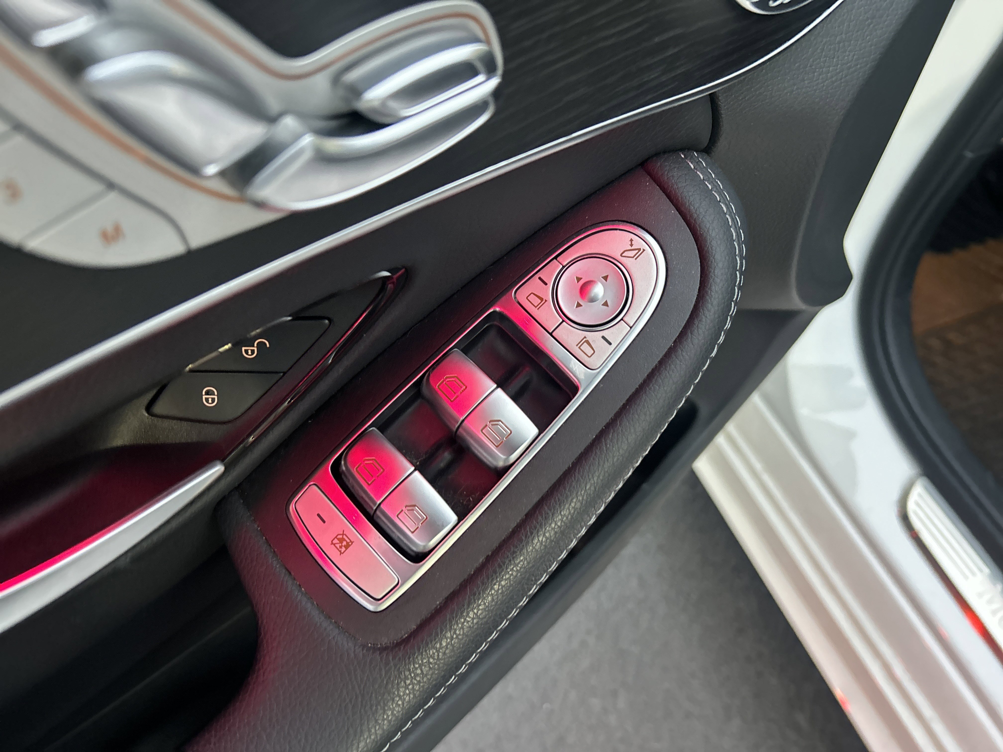 Used 2021 Mercedes-Benz C 300 4MATIC Sedan image 15