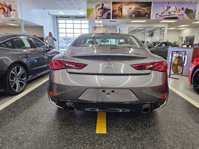 Used 2019 INFINITI Q60 3.0t Luxe w/ Essential Package image 5