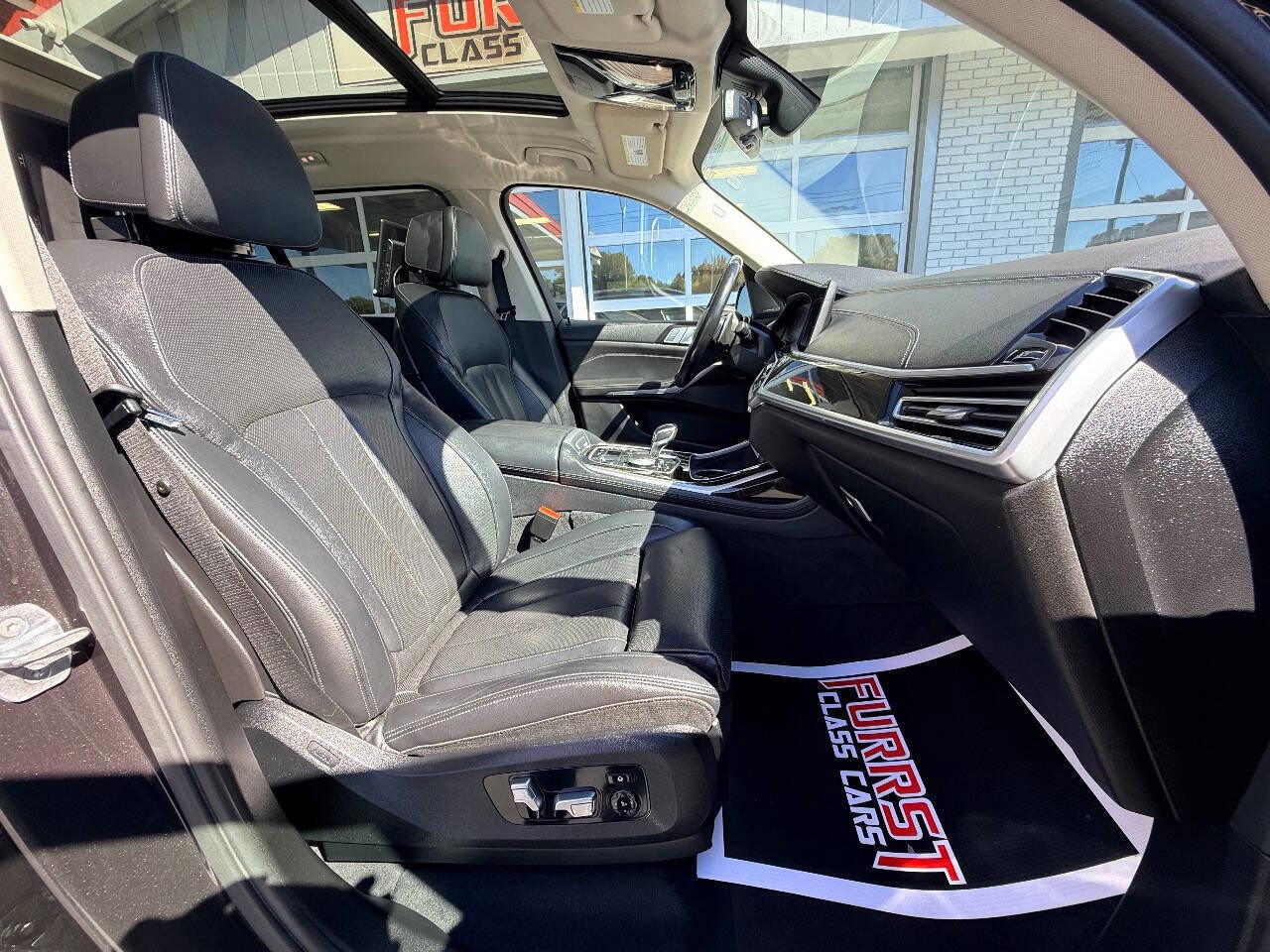 Used 2020 BMW X7 xDrive40i w/ Luxury Seating Package image 42