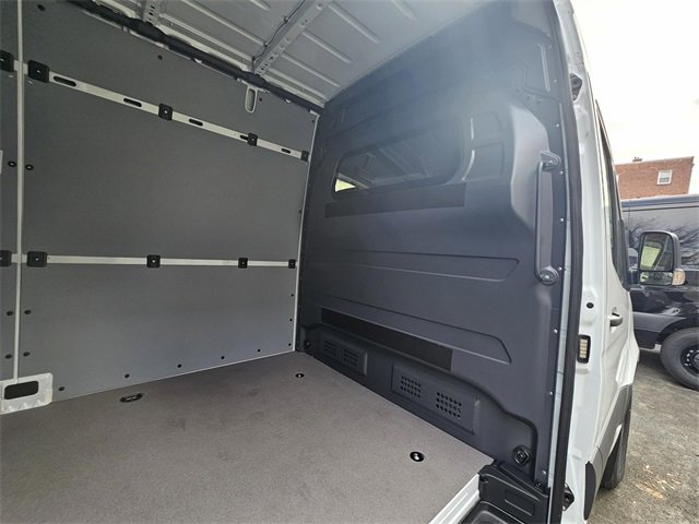 New 2026 Mercedes-Benz Sprinter 2500 image 12