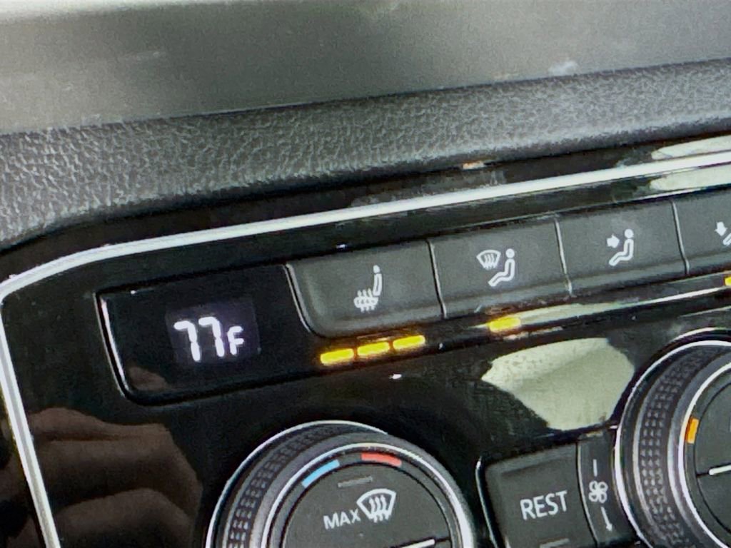 Used 2022 Volkswagen Atlas SE w/ Panoramic Sunroof Package image 19