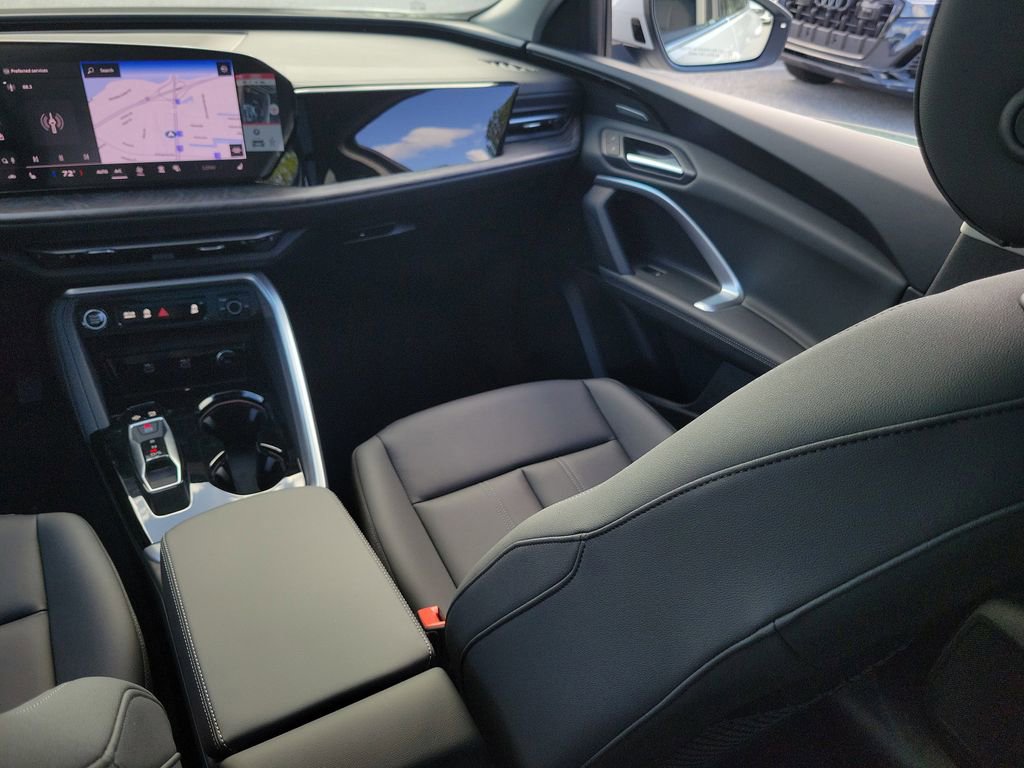 New 2025 Audi Q5 Premium Plus image 24