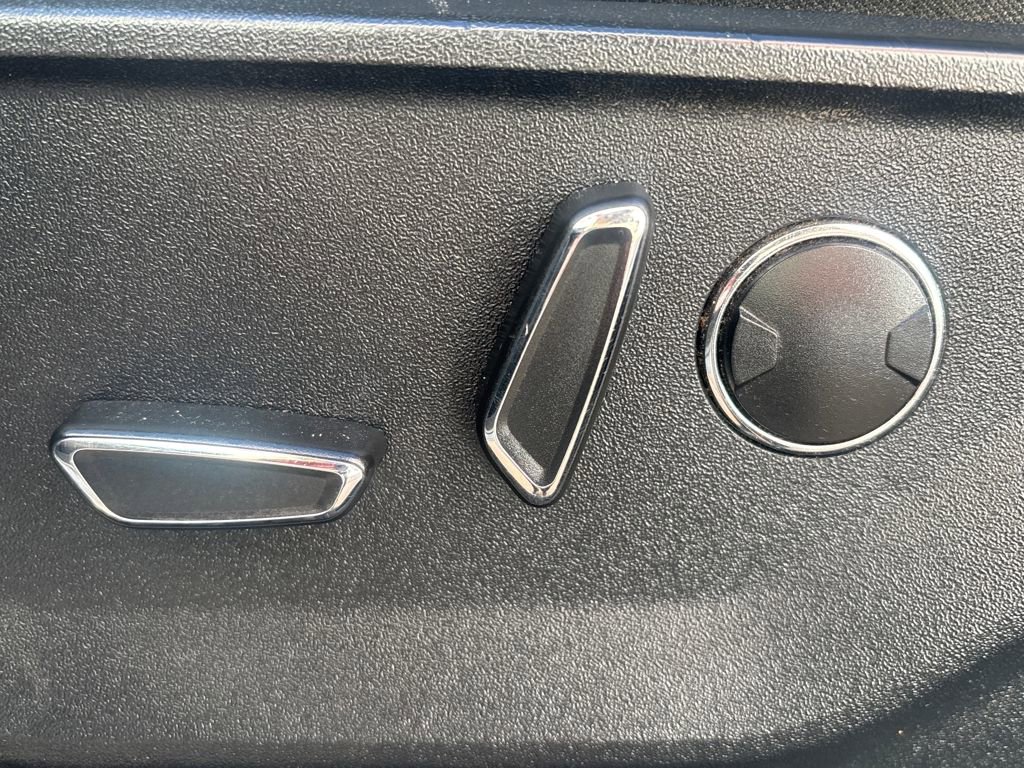 Used 2021 Ford F150 XLT w/ Equipment Group 302A High image 9