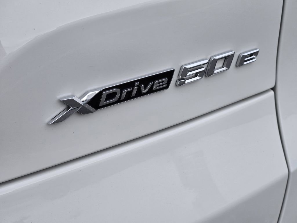 Certified 2025 BMW X5 xDrive50e w/ Parking Assistance Package image 13