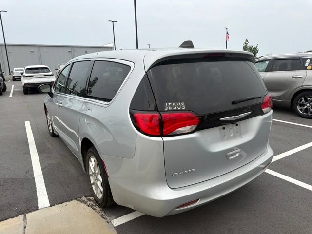 Used 2023 Chrysler Voyager LX FWD image 15