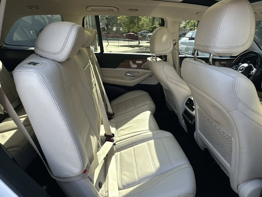 Used 2021 Mercedes-Benz GLS 580 4MATIC image 15