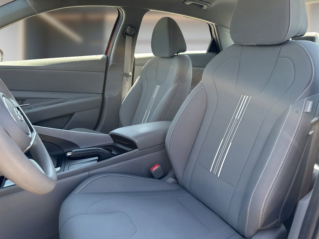 Certified 2023 Hyundai Elantra SEL image 7